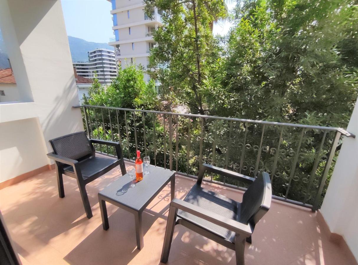 Apartments Mara Lux Budva Exterior foto
